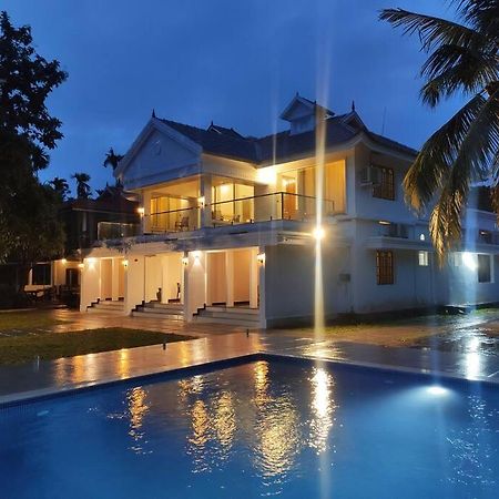 Riveria Portico - River Side 6 Bedroom Private Pool Bungalow North Paravur Eksteriør bilde