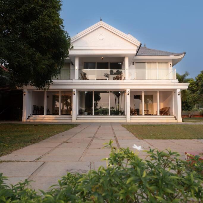 Riveria Portico - River Side 6 Bedroom Private Pool Bungalow North Paravur Eksteriør bilde