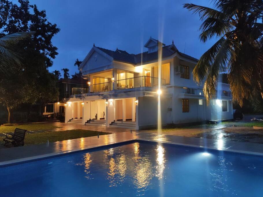 Riveria Portico - River Side 6 Bedroom Private Pool Bungalow North Paravur Eksteriør bilde